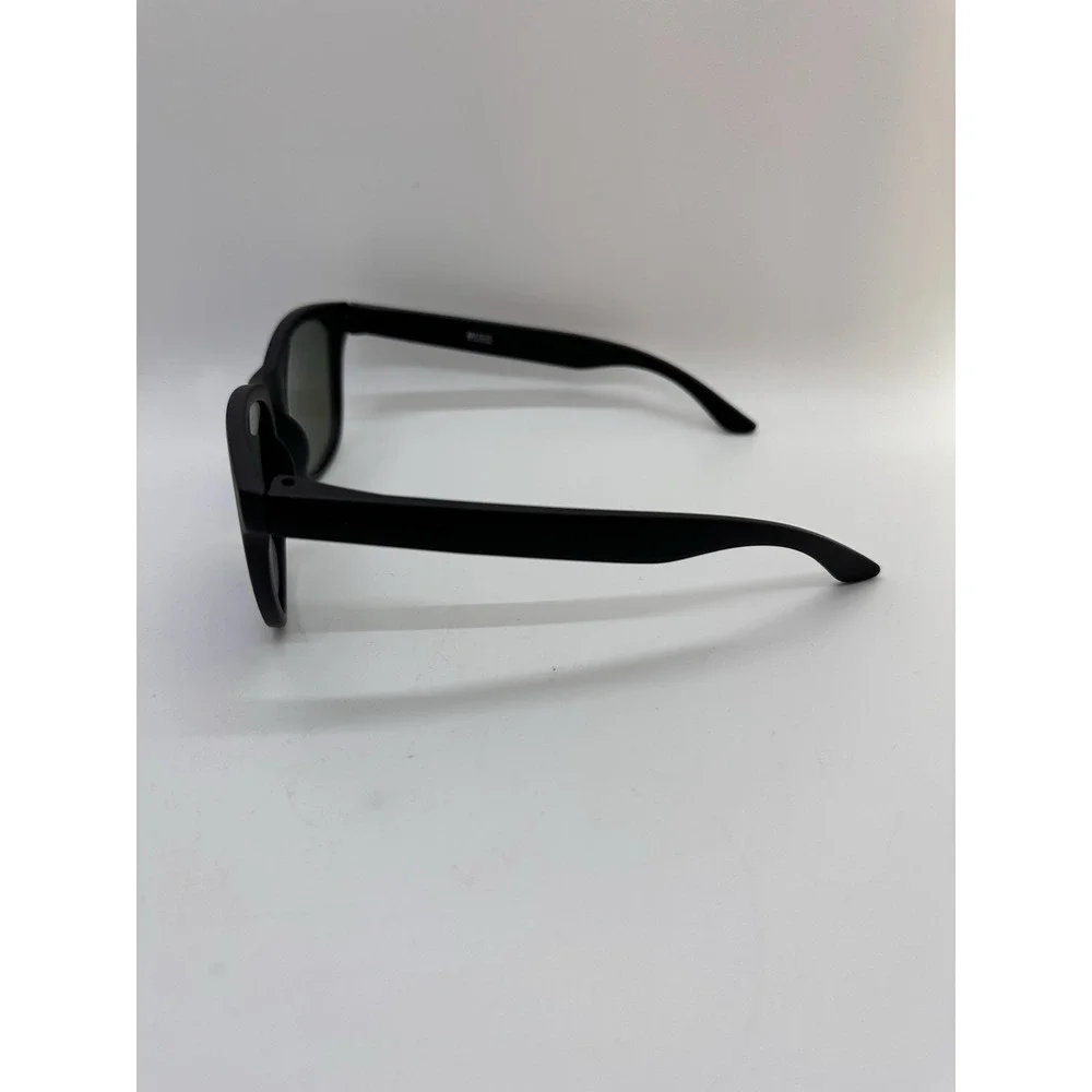 Hawkers Sunglasses Black‎ Frame Polarized Lenses EUC!